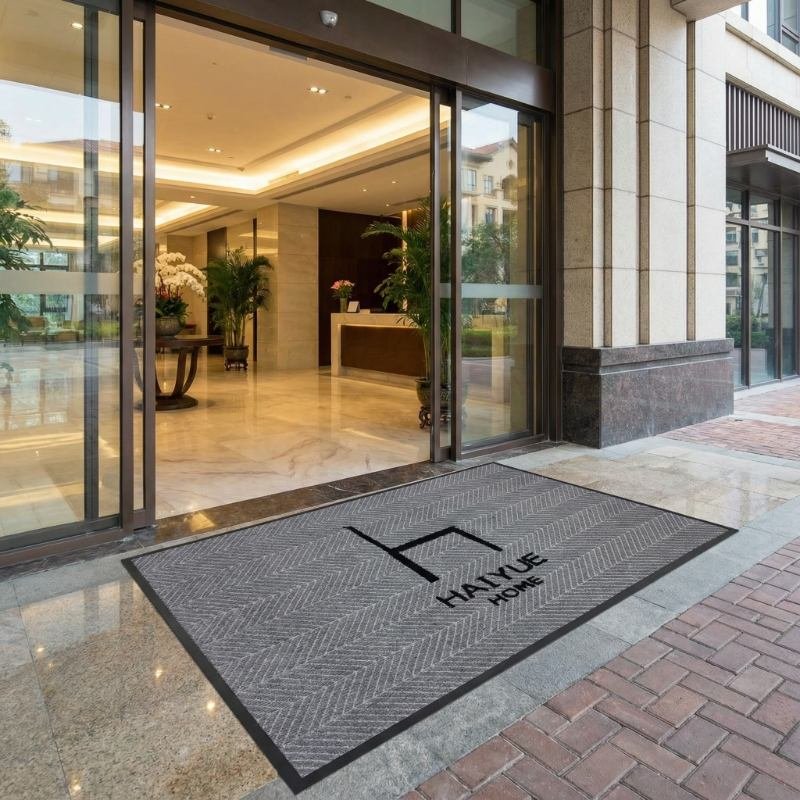 Tire surface pattern floor mat